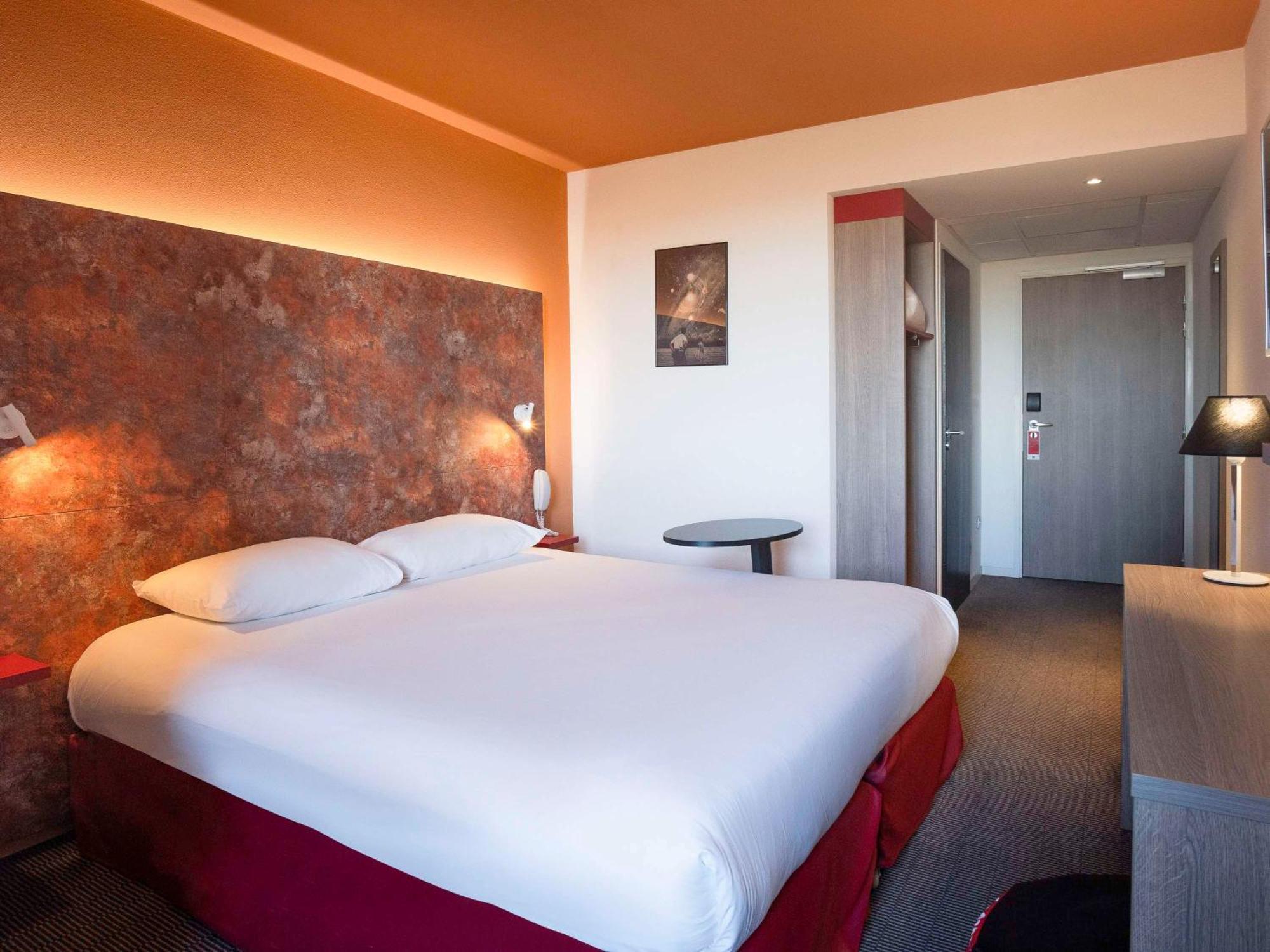 Ibis Styles Toulouse Cite Espace エクステリア 写真