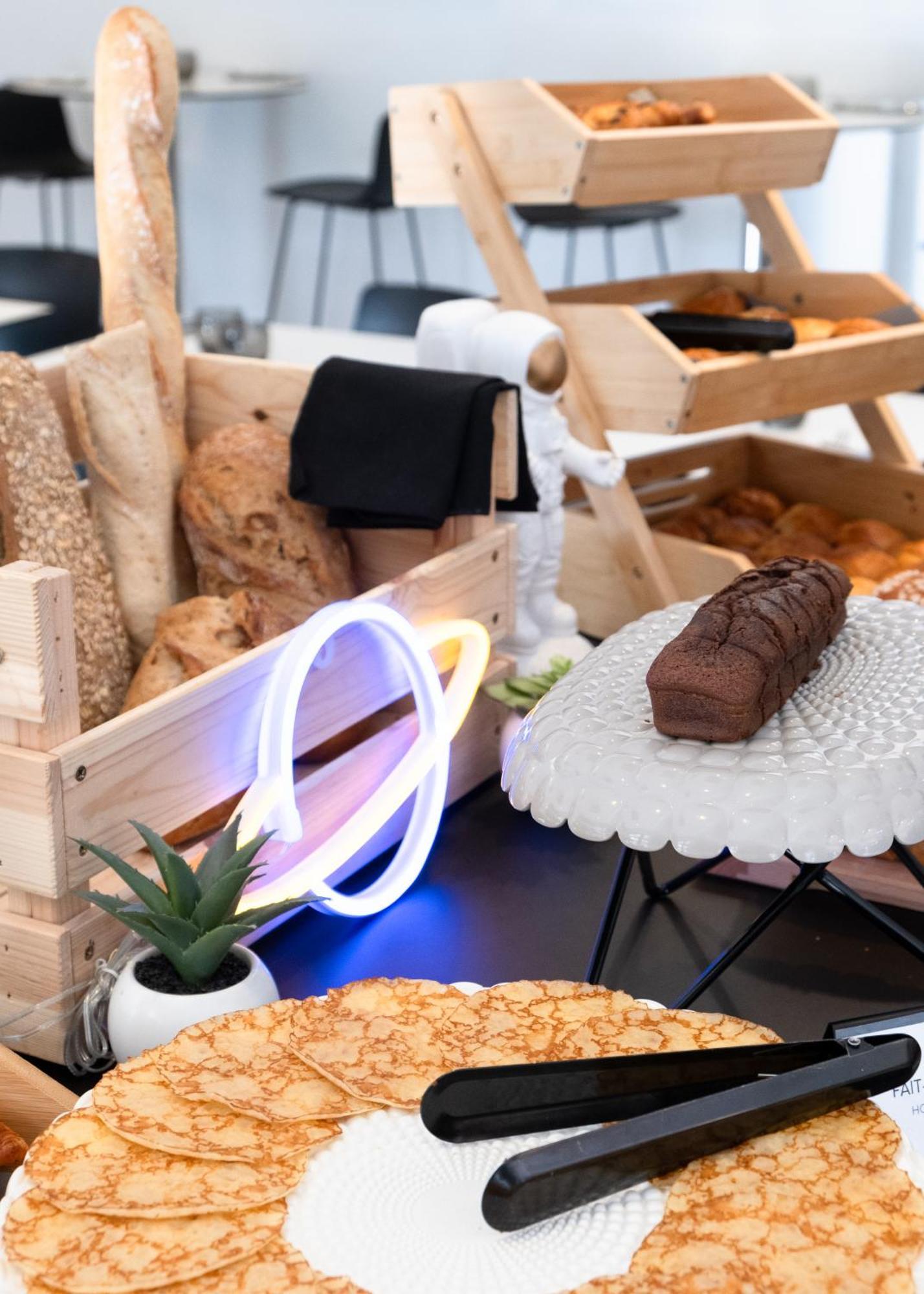 Ibis Styles Toulouse Cite Espace エクステリア 写真