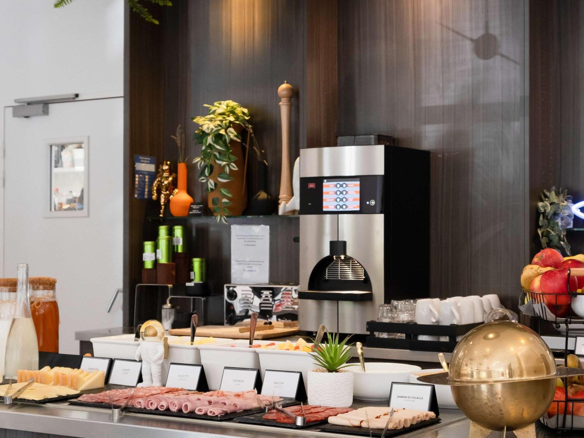 Ibis Styles Toulouse Cite Espace エクステリア 写真