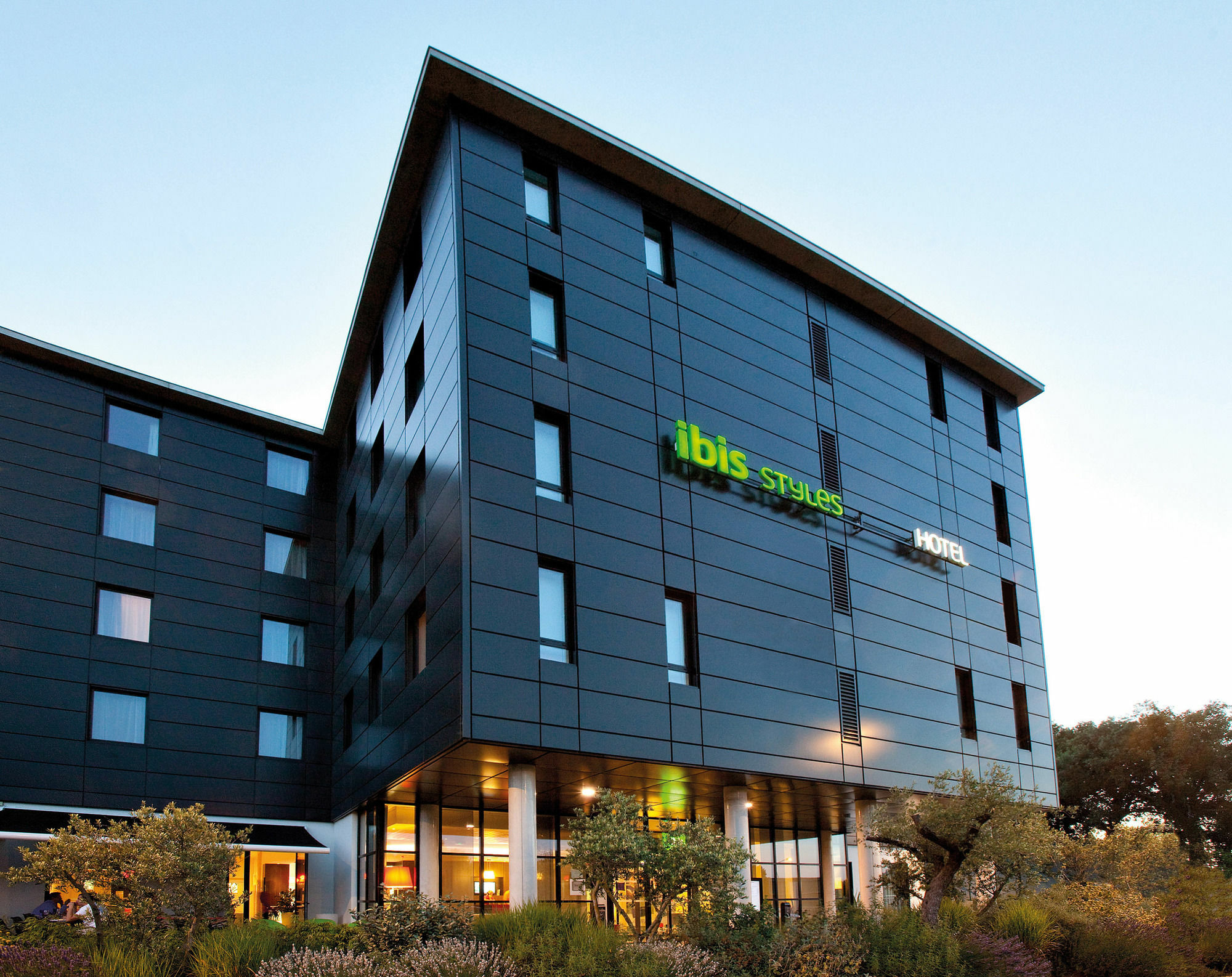Ibis Styles Toulouse Cite Espace エクステリア 写真